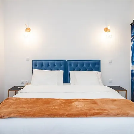 Hotel 5